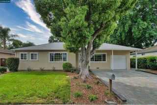 1260 Apple Drive, Concord, CA 94518