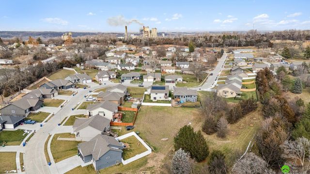 370 Eastwood Drive, Louisville, NE 68037