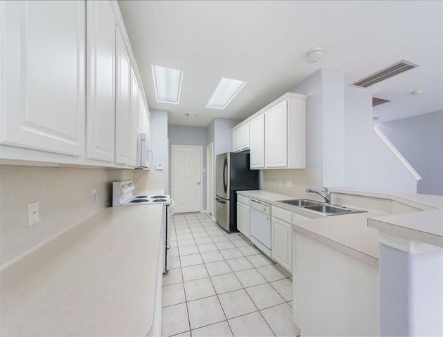 16530 Cairngrove Lane, Houston, TX 77084