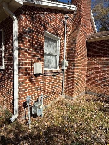 1411 Butler Street, Winston Salem, NC 27107