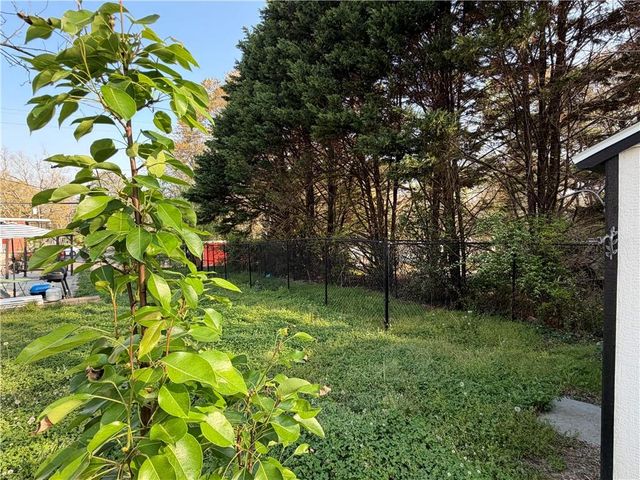 41 W Campbellton Street, Fairburn, GA 30213