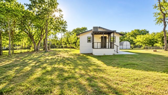 7061 Base Street, Azle, TX 76020