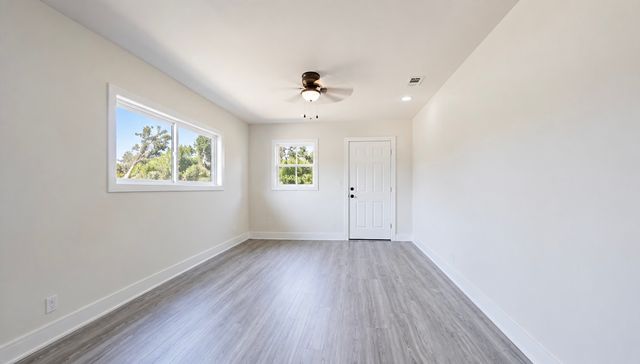 7061 Base Street, Azle, TX 76020
