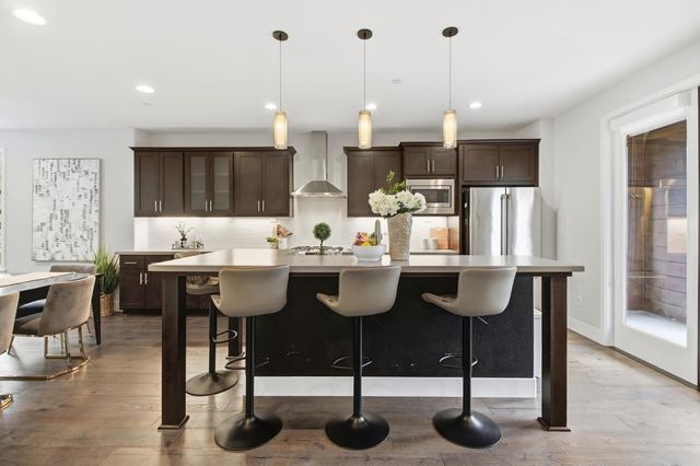 1019 Ice Cream Ln, Sacramento, CA 95814