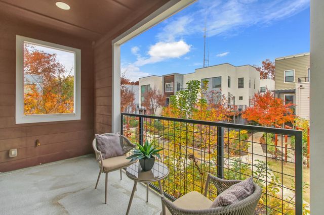 1019 Ice Cream Ln, Sacramento, CA 95814