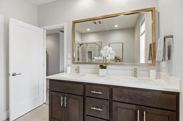 1019 Ice Cream Ln, Sacramento, CA 95814