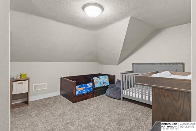 915 W Military Avenue, Fremont, NE 68025