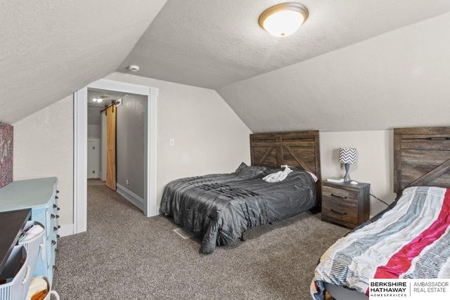 915 W Military Avenue, Fremont, NE 68025