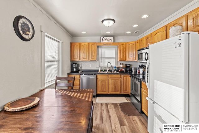 915 W Military Avenue, Fremont, NE 68025