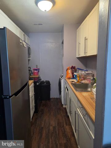 6606 SPRING MILL CIR, Baltimore, MD 21207