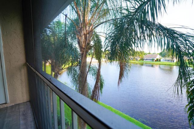 13791 ONEIDA Drive H3, Delray Beach, FL 33446