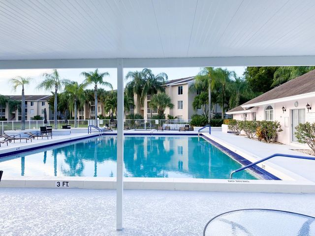 13791 ONEIDA Drive H3, Delray Beach, FL 33446
