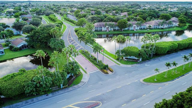 13791 ONEIDA Drive H3, Delray Beach, FL 33446