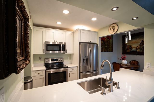13791 ONEIDA Drive H3, Delray Beach, FL 33446
