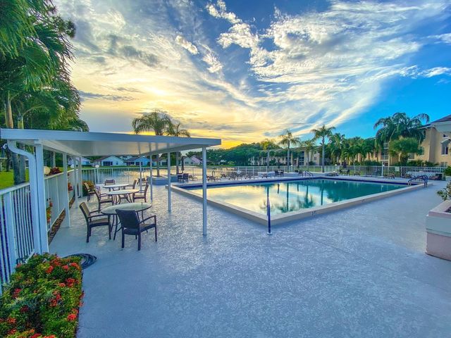 13791 ONEIDA Drive H3, Delray Beach, FL 33446