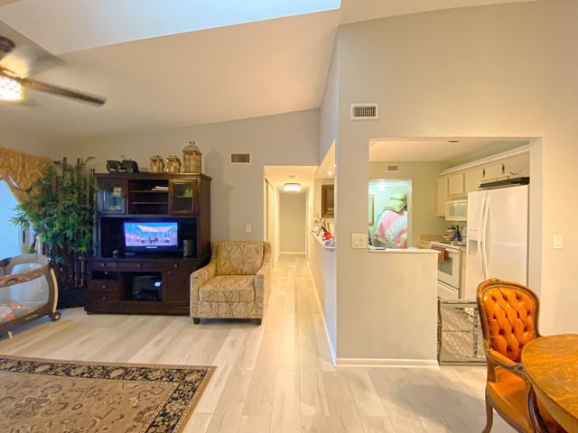 13791 ONEIDA Drive H3, Delray Beach, FL 33446