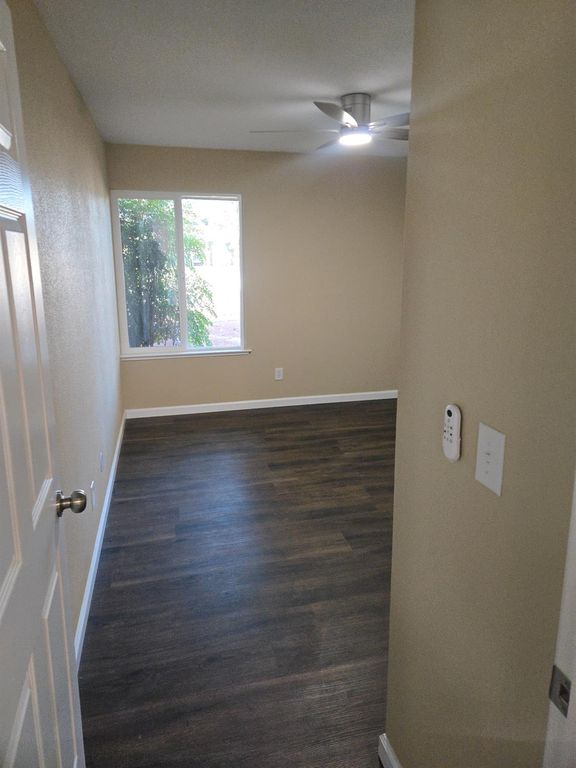 Image 18 of property listing at 1946 Calimyrna Avenue, Clovis, CA 93611
