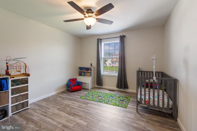 680 GRANT DR, Gettysburg, PA 17325