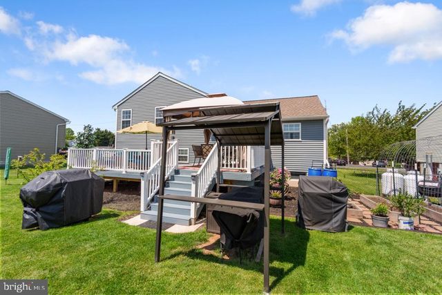 680 GRANT DR, Gettysburg, PA 17325
