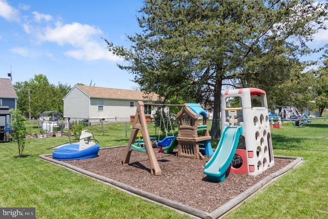 680 GRANT DR, Gettysburg, PA 17325