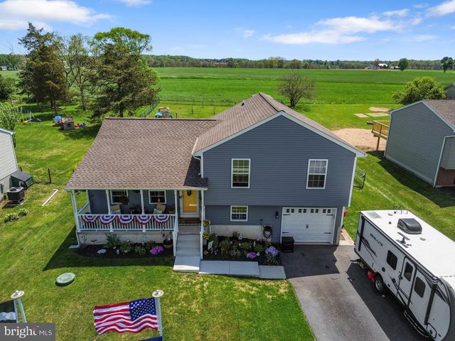 680 GRANT DR, Gettysburg, PA 17325