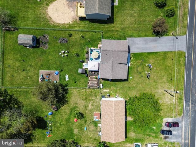 680 GRANT DR, Gettysburg, PA 17325