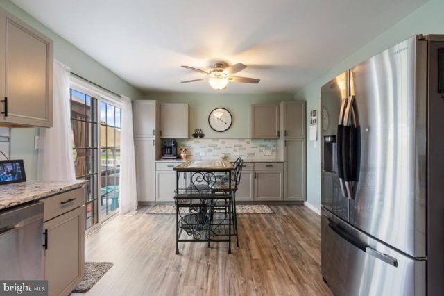 680 GRANT DR, Gettysburg, PA 17325
