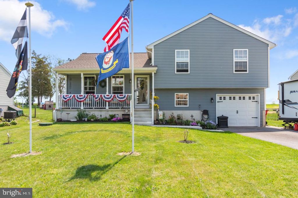 680 GRANT DR, Gettysburg, PA 17325