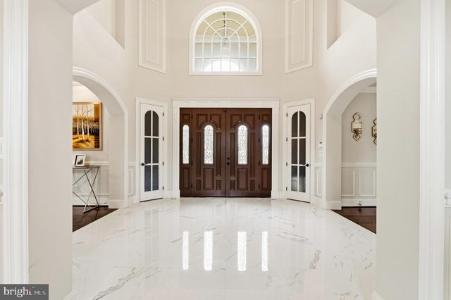 11900 CENTURION WAY, Potomac, MD 20854
