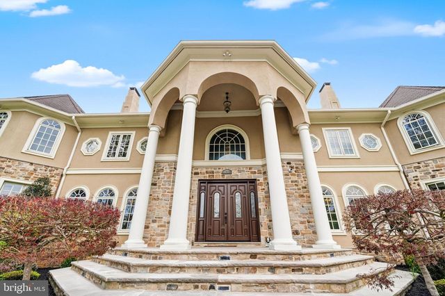 11900 CENTURION WAY, Potomac, MD 20854