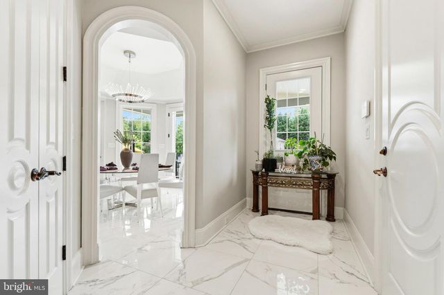 11900 CENTURION WAY, Potomac, MD 20854