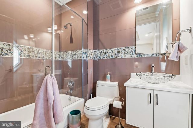 11900 CENTURION WAY, Potomac, MD 20854