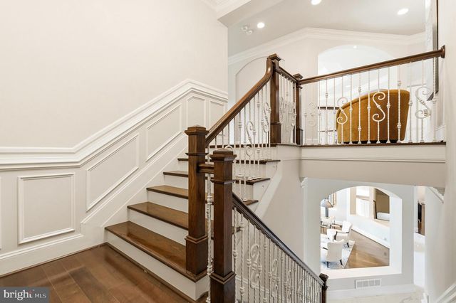 11900 CENTURION WAY, Potomac, MD 20854