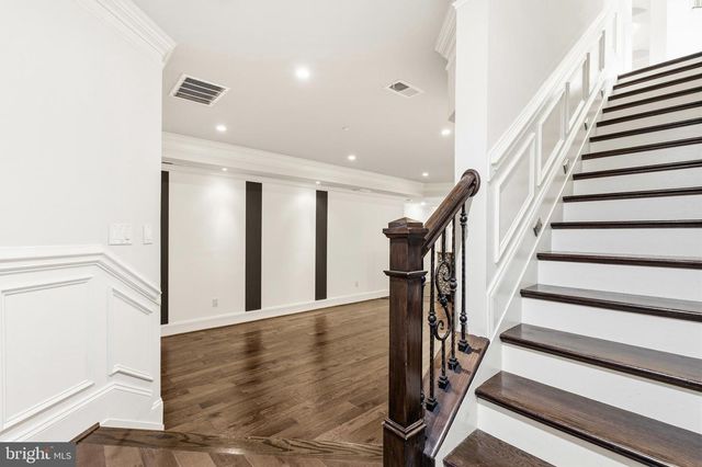 11900 CENTURION WAY, Potomac, MD 20854