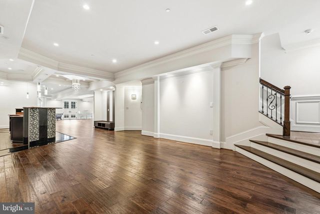 11900 CENTURION WAY, Potomac, MD 20854