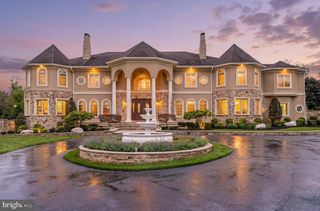 11900 CENTURION WAY, Potomac, MD 20854