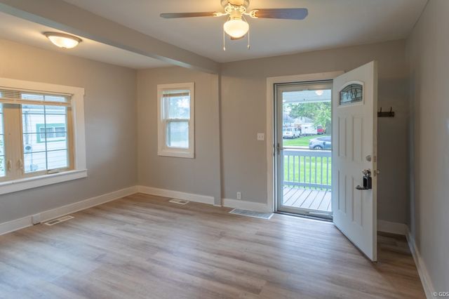 1235 Norton Street, Burton, MI 48529