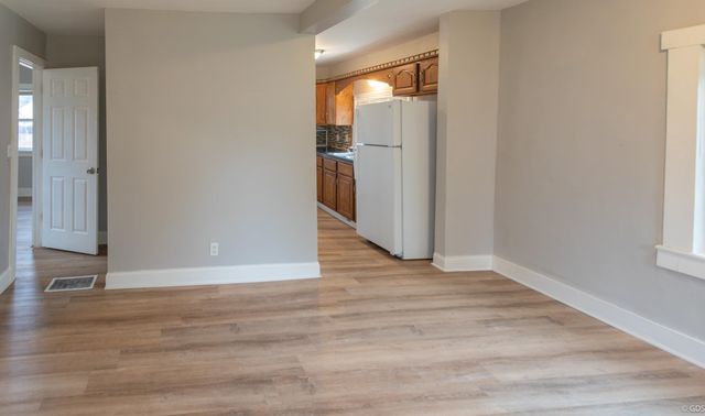 1235 Norton Street, Burton, MI 48529