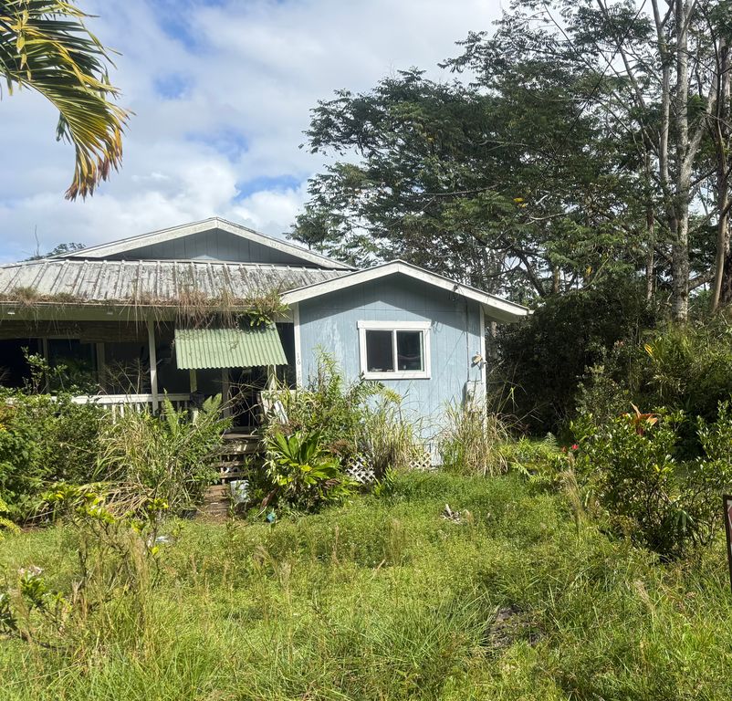 Image 1 of property listing at 16-1987 SANDALWOOD CT, Kurtistown, HI 96760