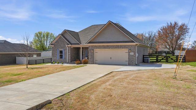 5006 Rainier Dr, Chapel Hill, TN 37034