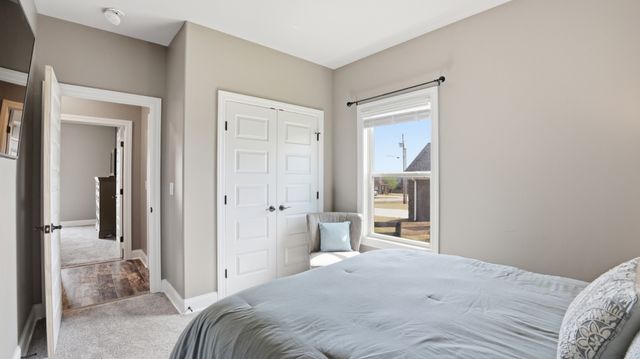 5006 Rainier Dr, Chapel Hill, TN 37034