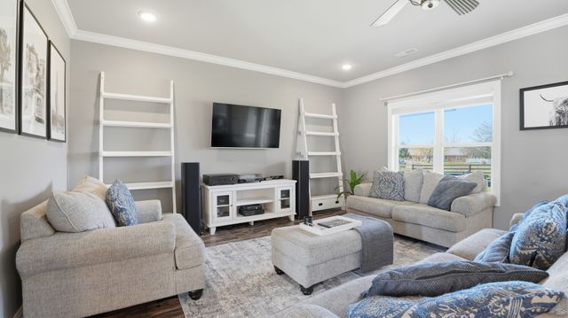 5006 Rainier Dr, Chapel Hill, TN 37034