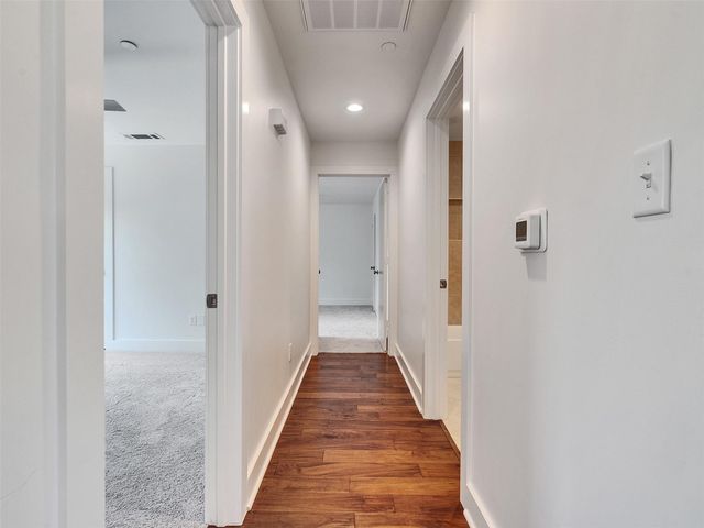 2829 Timmons Lane 204, Houston, TX 77027