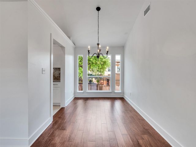 2829 Timmons Lane 204, Houston, TX 77027