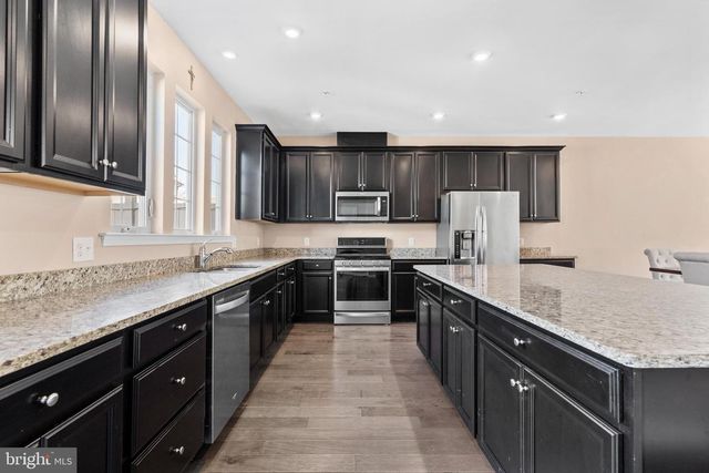 441 TALL OAKS DR, Warminster, PA 18974