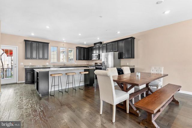 441 TALL OAKS DR, Warminster, PA 18974