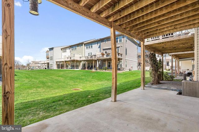 441 TALL OAKS DR, Warminster, PA 18974