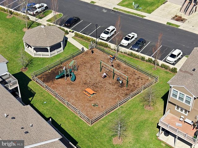 441 TALL OAKS DR, Warminster, PA 18974