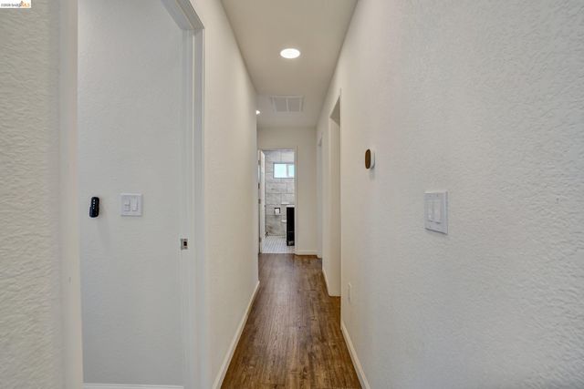 207 Bergedo, Oakland, CA 94603