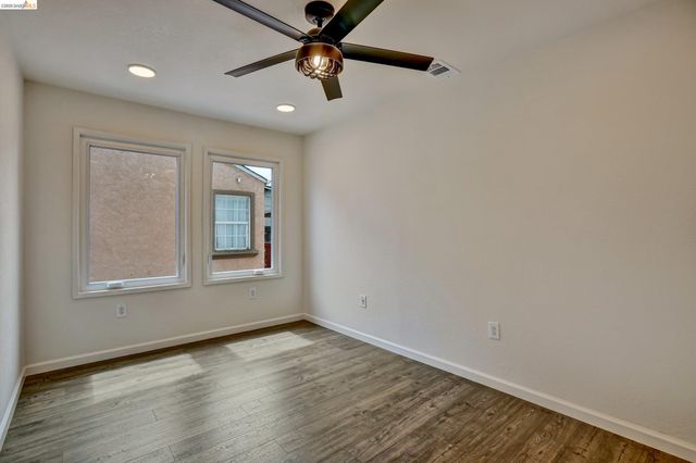 207 Bergedo, Oakland, CA 94603